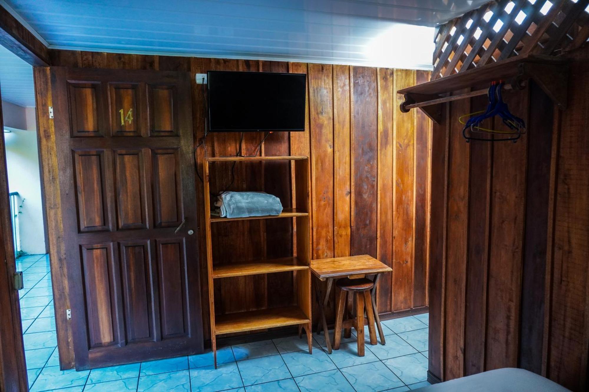 Hospedaje Angeluz Quesada  Exteriör bild